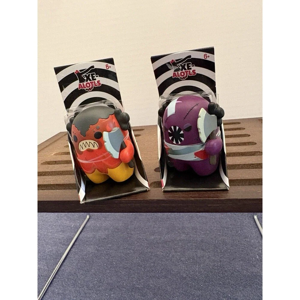 Two Axe-Alotls Figurines - Lavaxe and Headbutt